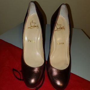 Christian Louboutin pump